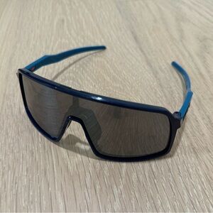 Men’s Oakley sunglasses